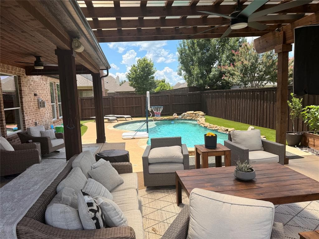 408 Paloverde Ln