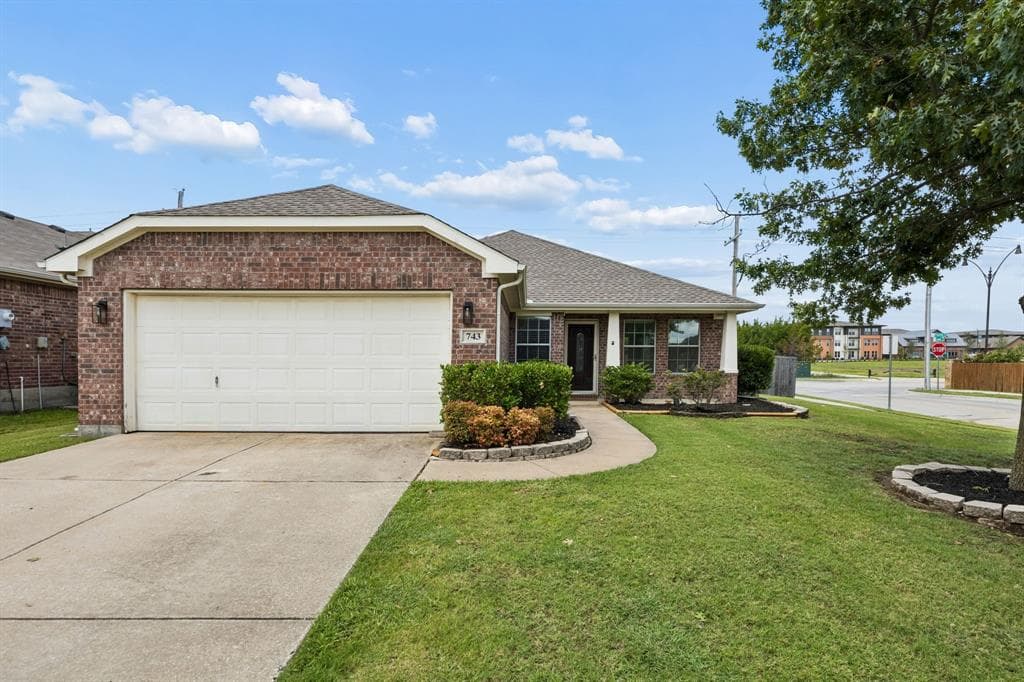 743 Cedar Cove Dr