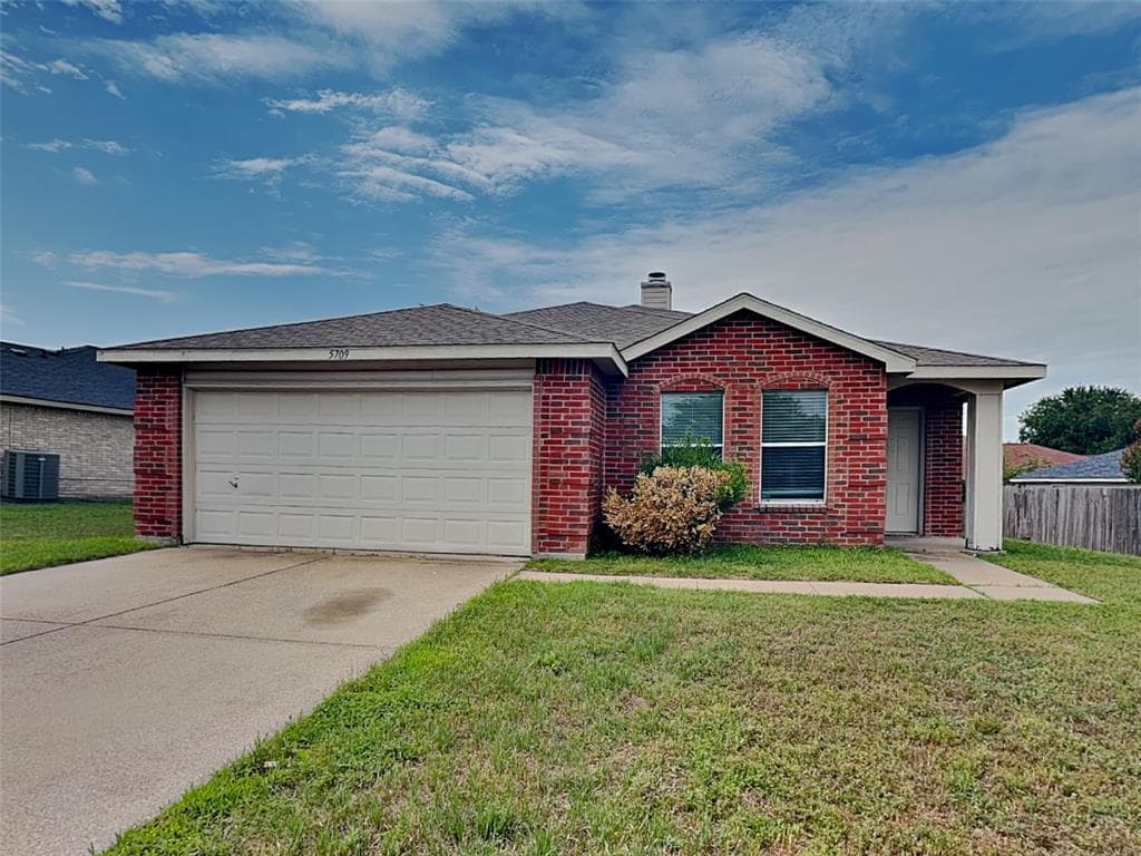 5709 Addington Dr