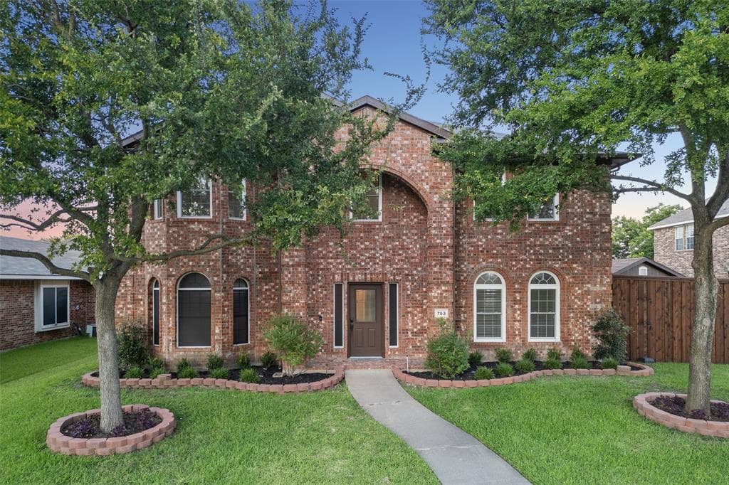 753 Summerfield Dr