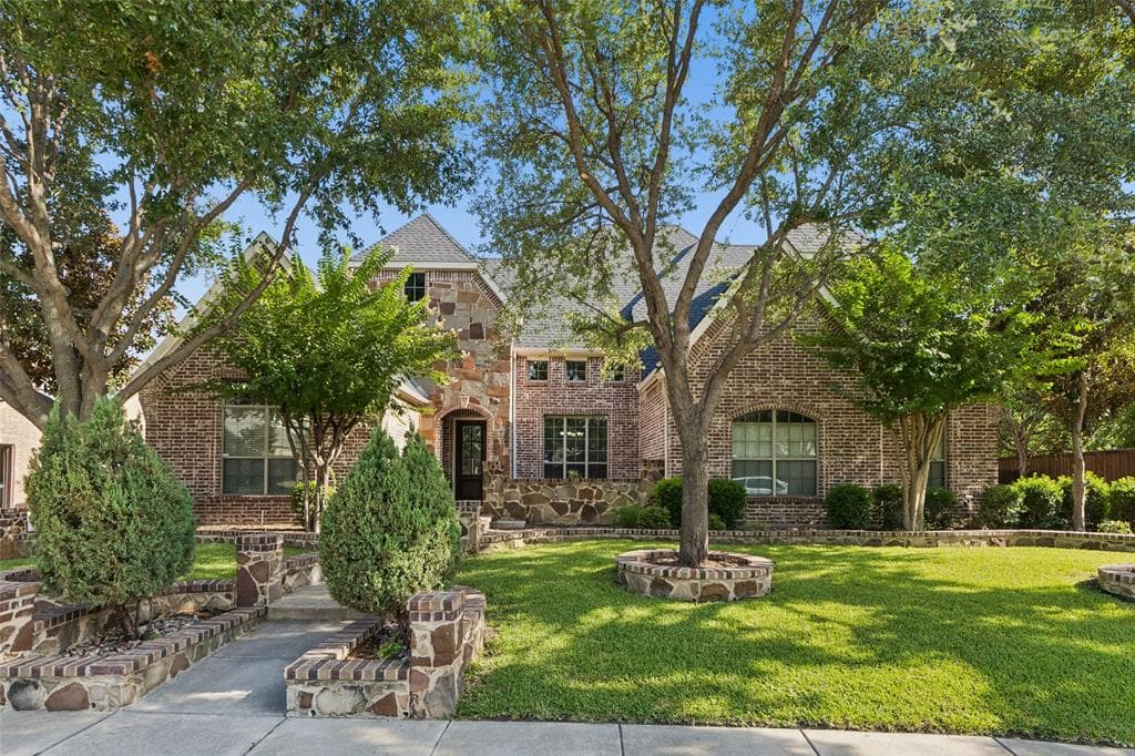 2418 Rosebury Ln