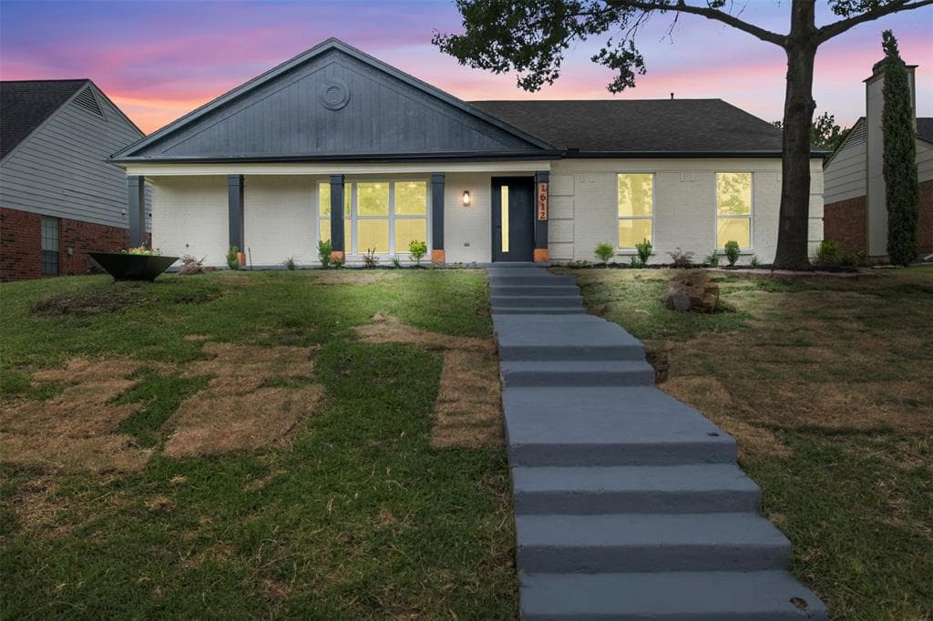 1612 Huntington Dr