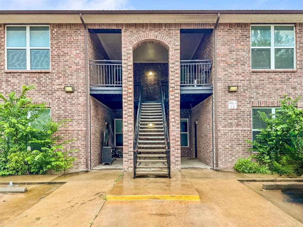 1408 Se 1st St