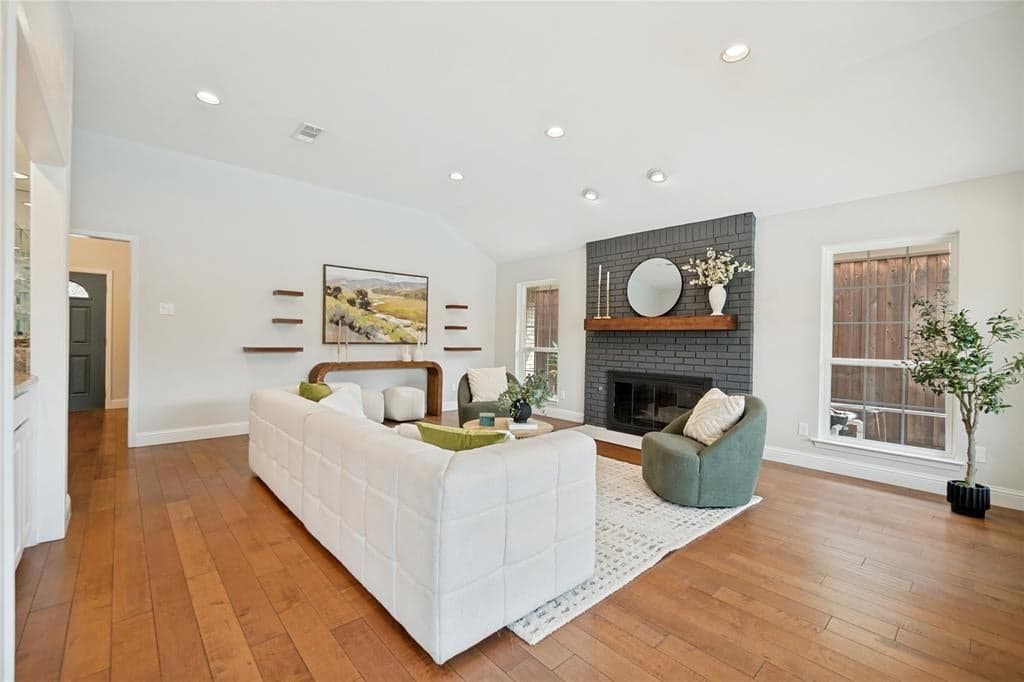 Gallery image 3