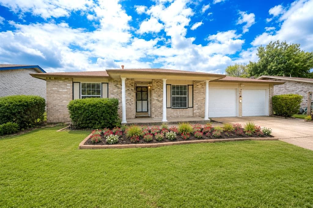 908 Ashland Dr