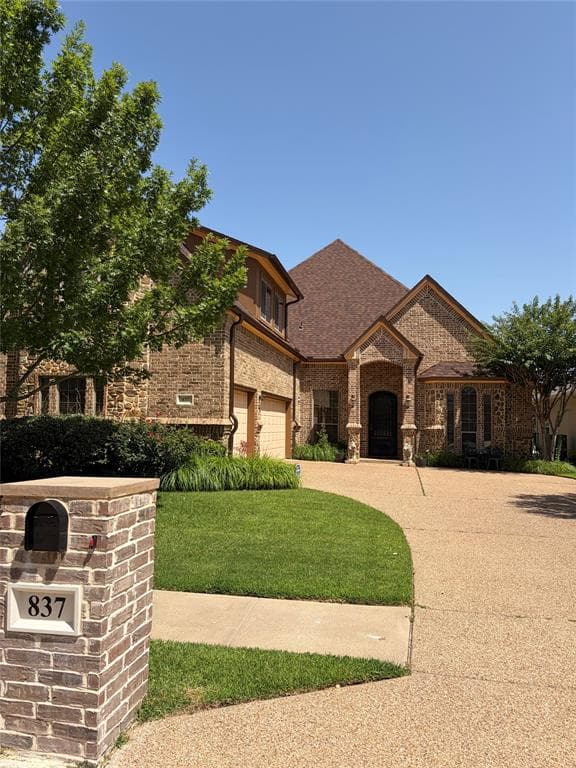 837 Merion Dr