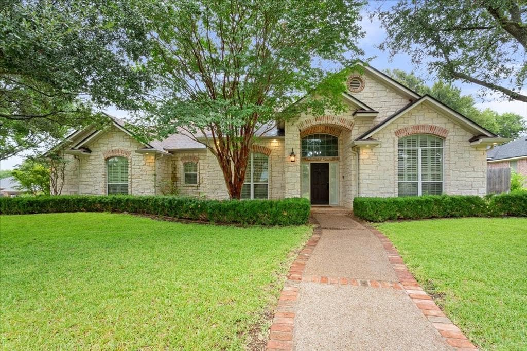 501 Sienna Bend Trl