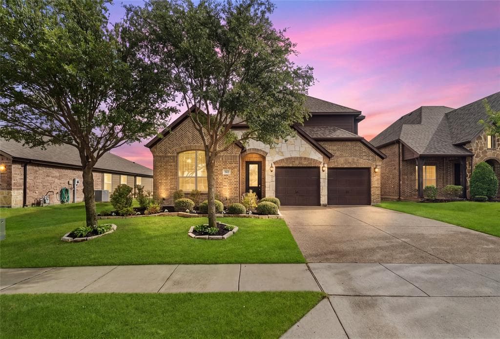 512 Alice Ln