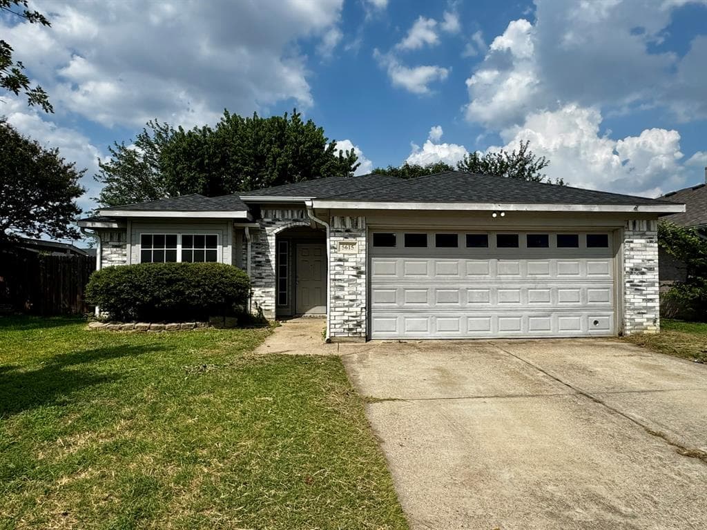 5615 Alicante Dr
