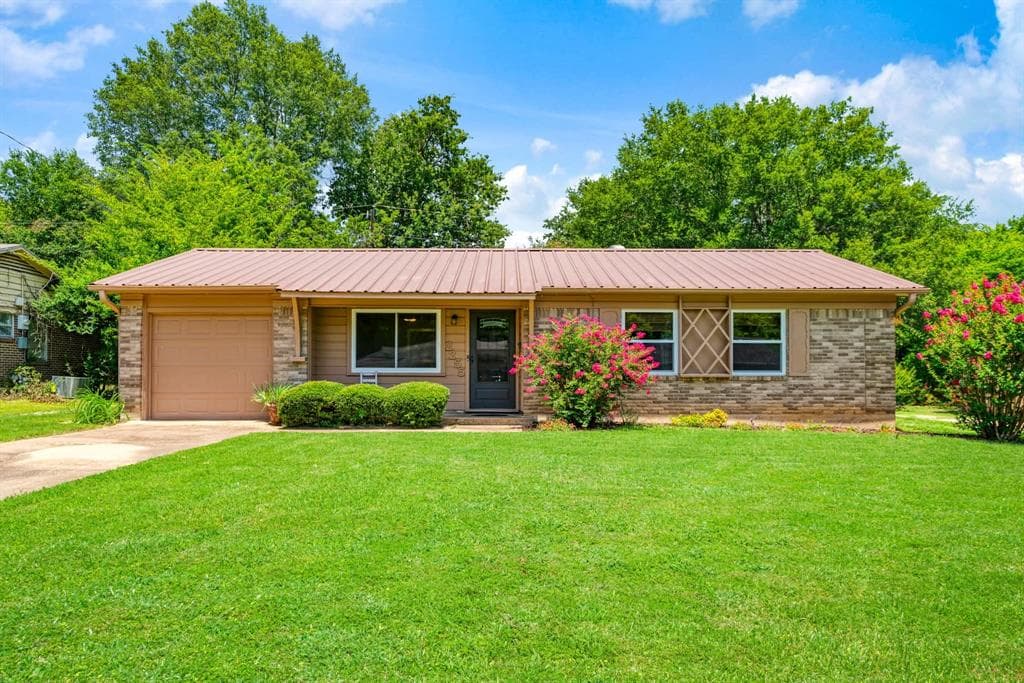 2255 Bella Vista Dr