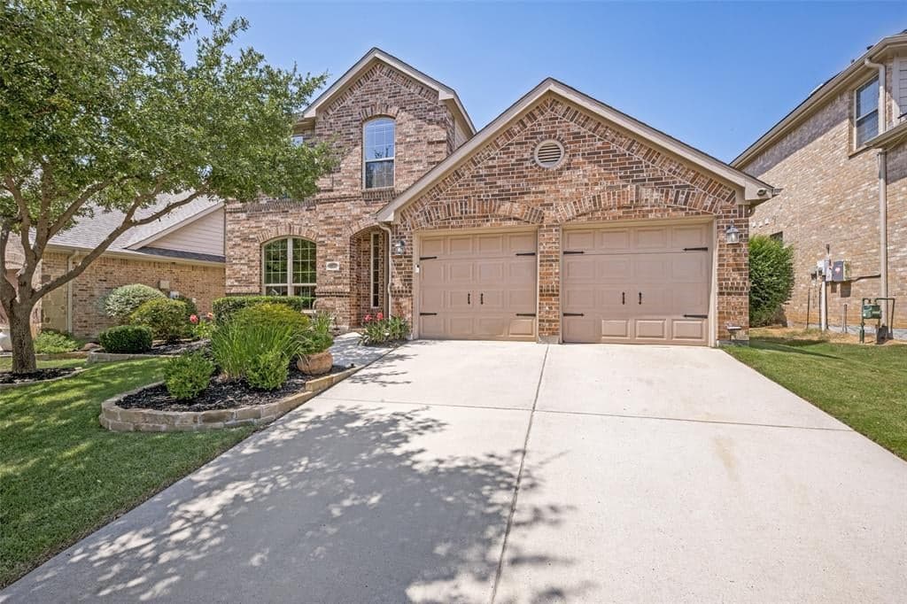 1133 Dayton Dr