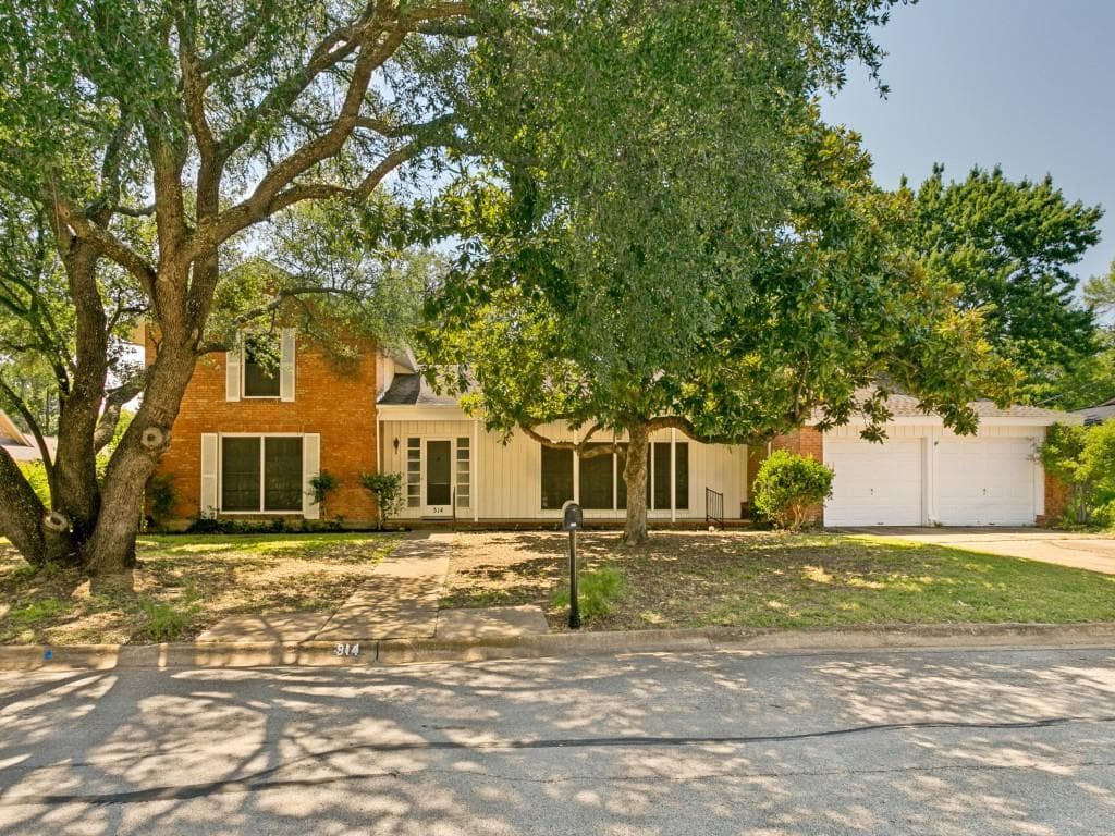 314 S Jackson Ave