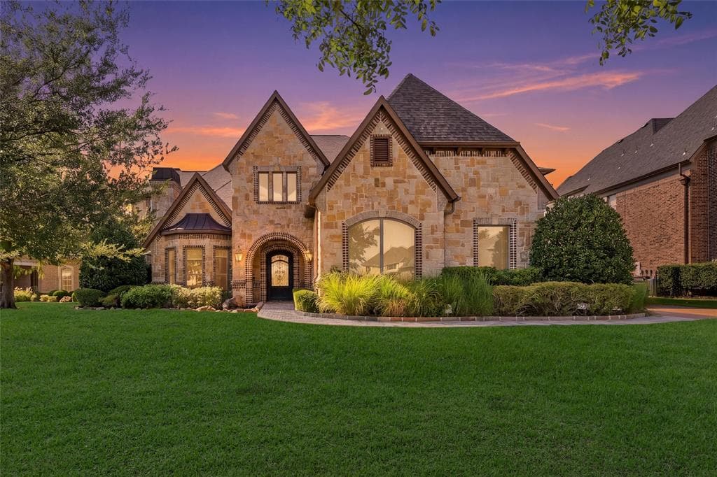 2113 Kings Pass