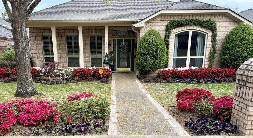 1116 Oak Garden Cir