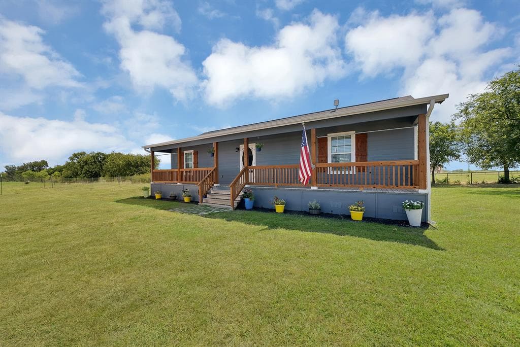 1237 Private Road 4219