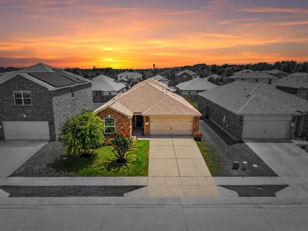 1619 White Mountain Way