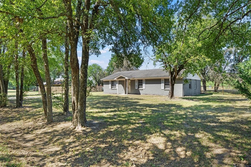 1374 Saffle Rd