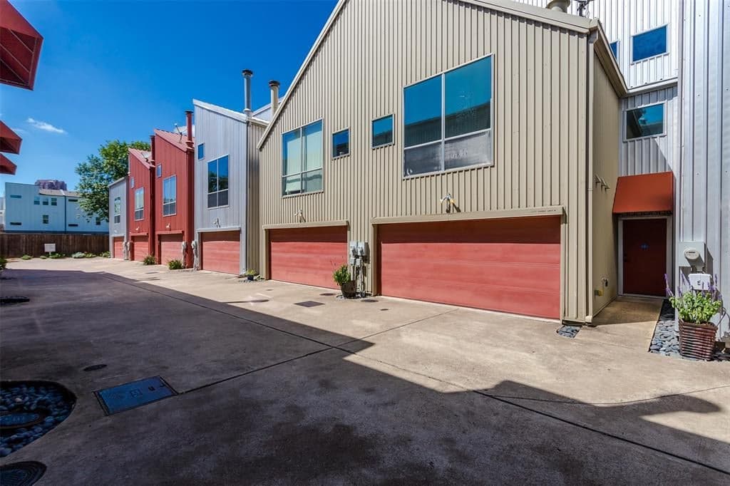 1429 Caddo St Apt B