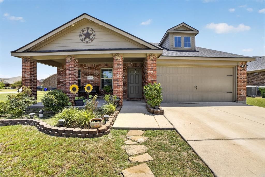 2710 Old Farm Dr