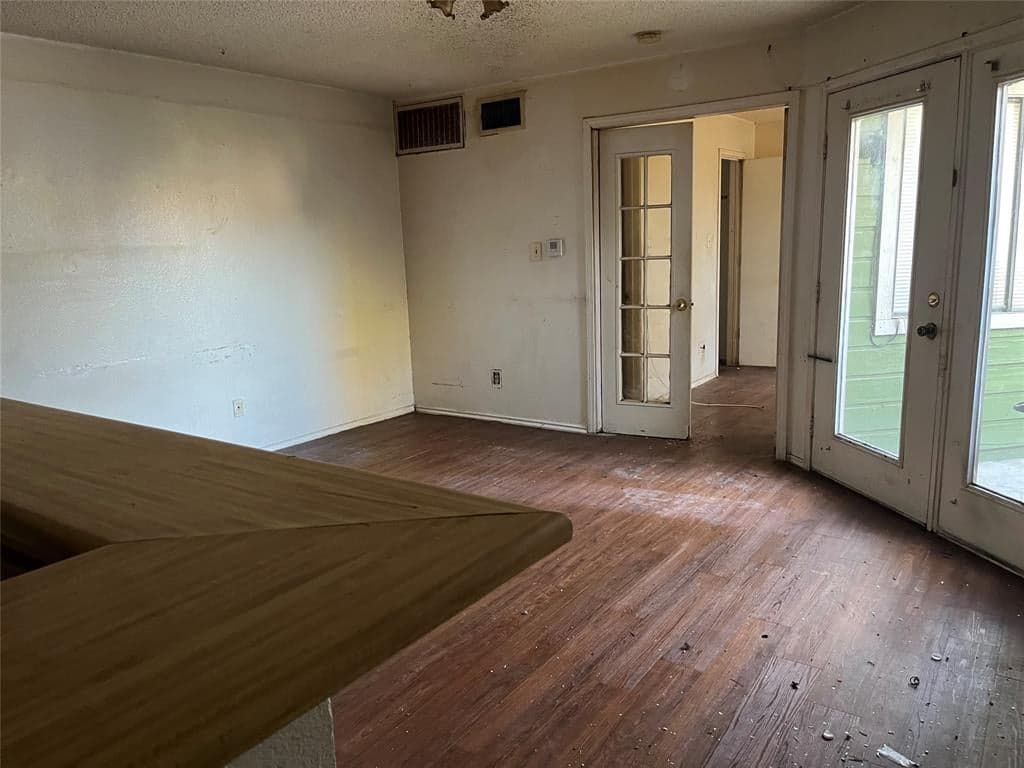 9823 Walnut St Apt L303