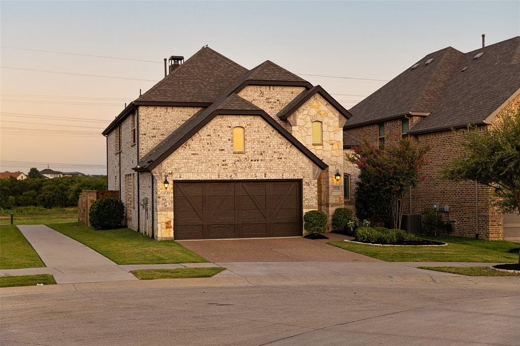 4544 Oriel Ln