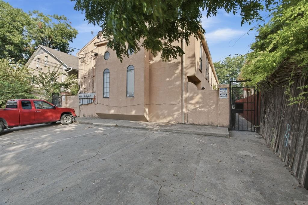 Gallery image 3