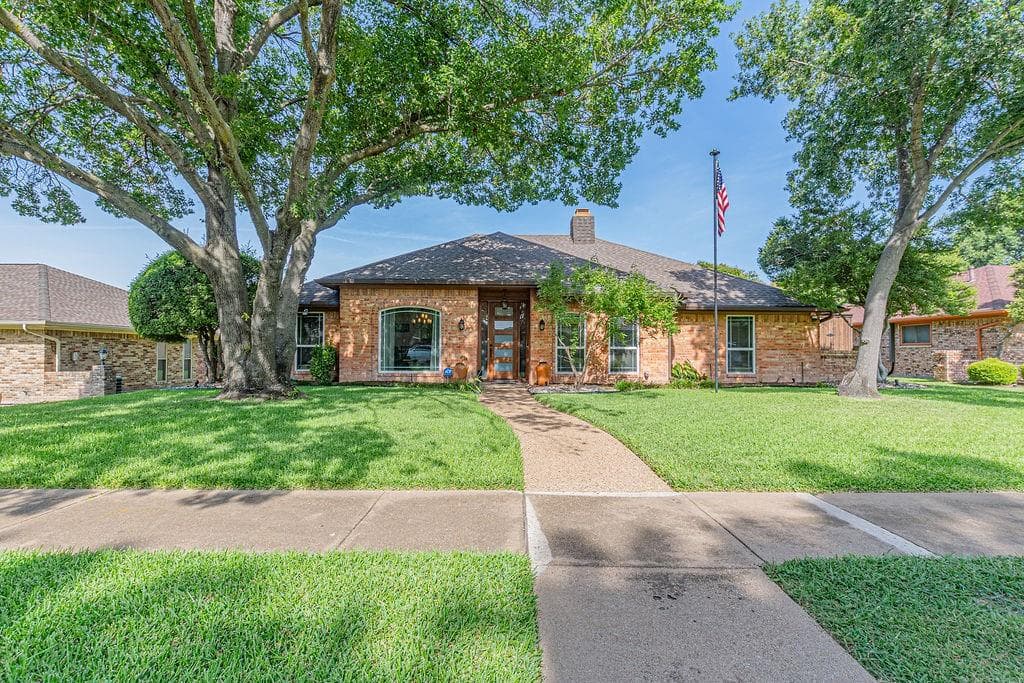 4005 Hatherly Dr