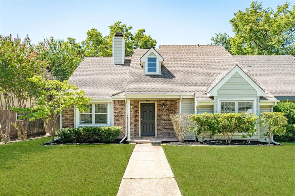1430 Broadmoor Dr