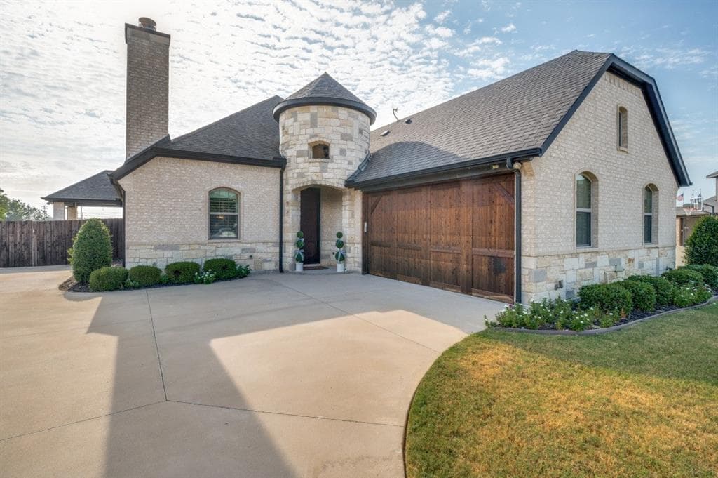 551 Chandler Ct