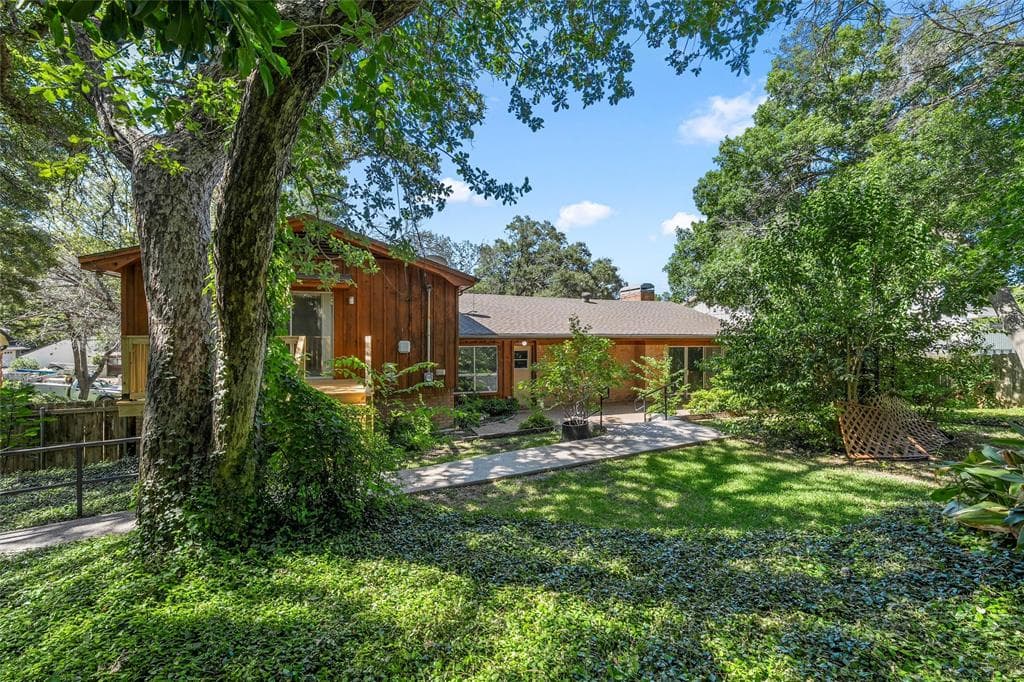 2624 Eldridge Ln