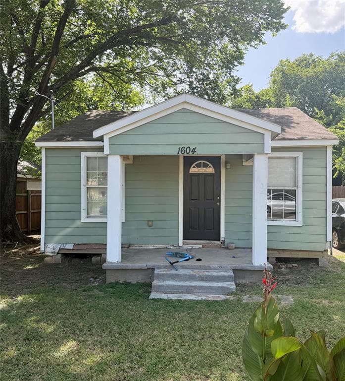1604 S Edgewood Ter