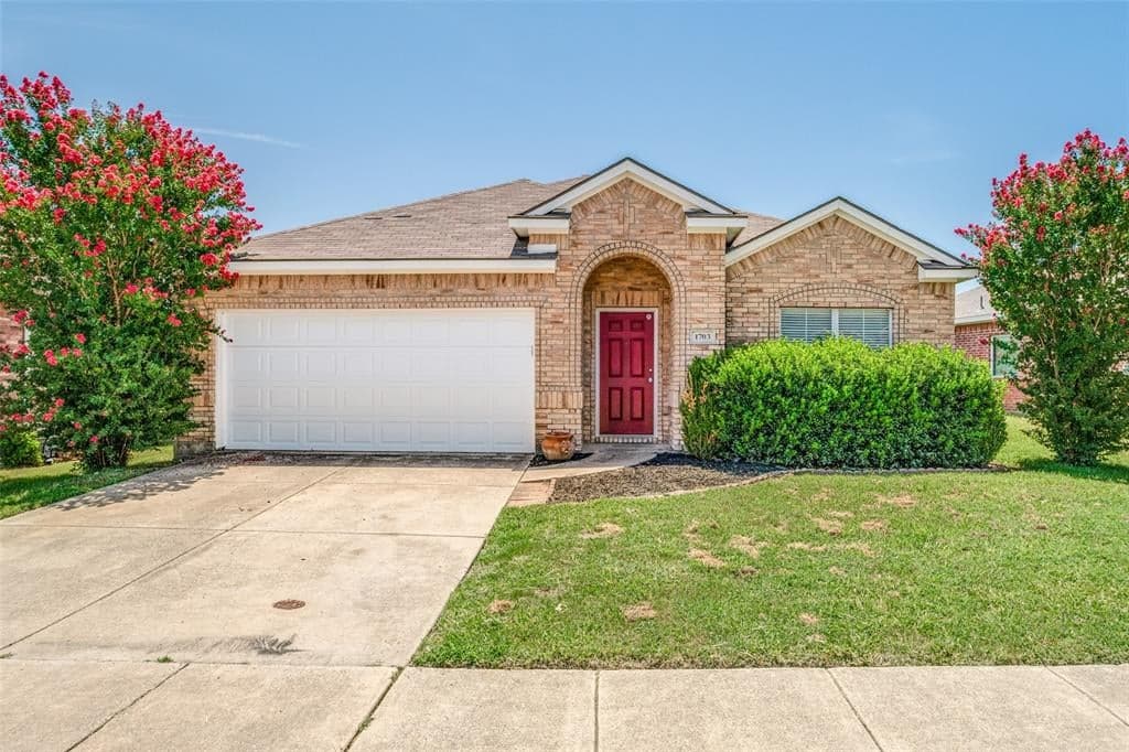 1703 White Mountain Way