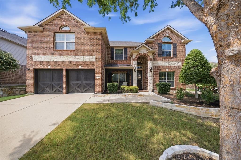 3601 Sparkling Dr