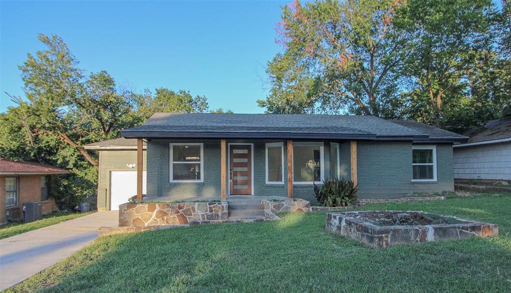 4809 Ridge Cir