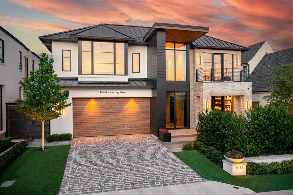 9118 Bluff Hollow Ct
