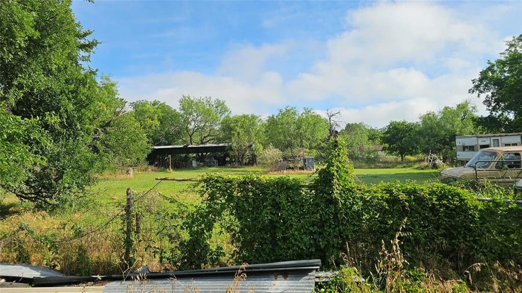 201 E Pecan St