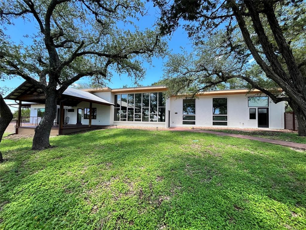 307 Mesa Dr