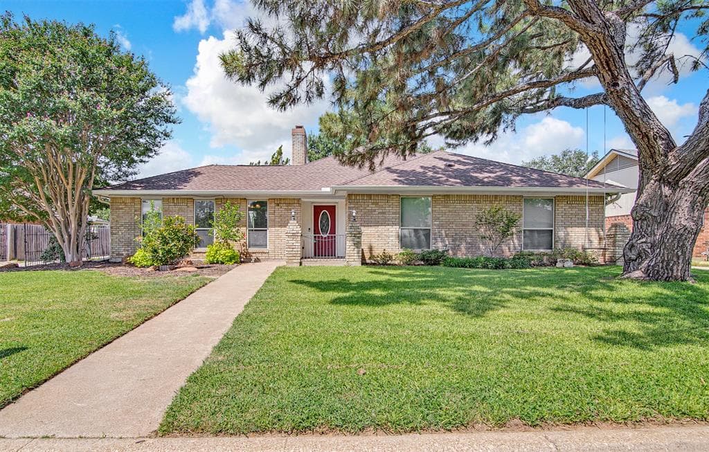 3414 Viscount Dr