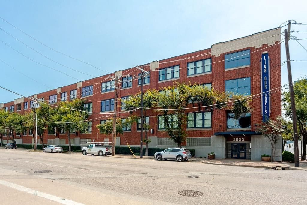 2502 Live Oak St Apt 218