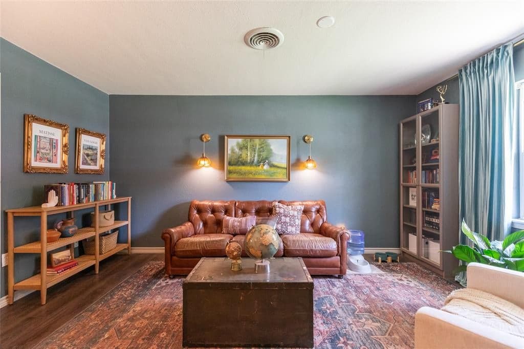Gallery image 3