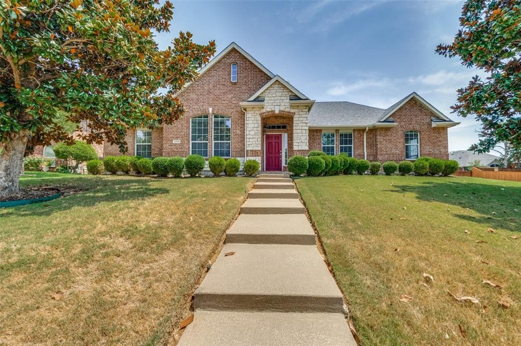 1319 Cadbury Ln