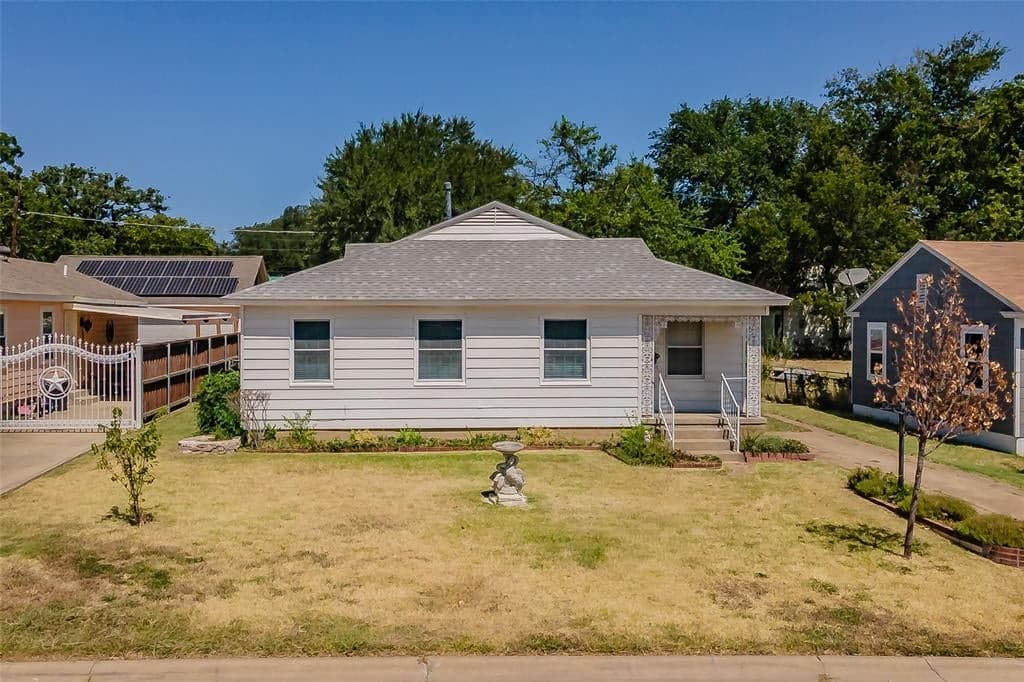 5020 Hartford Dr