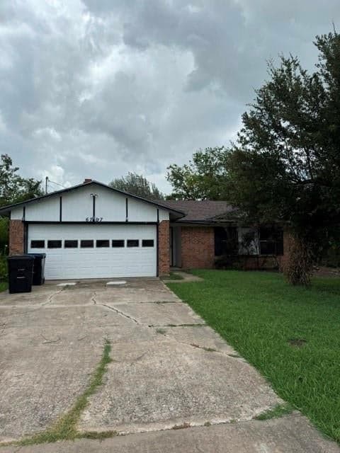 6707 Finch Dr