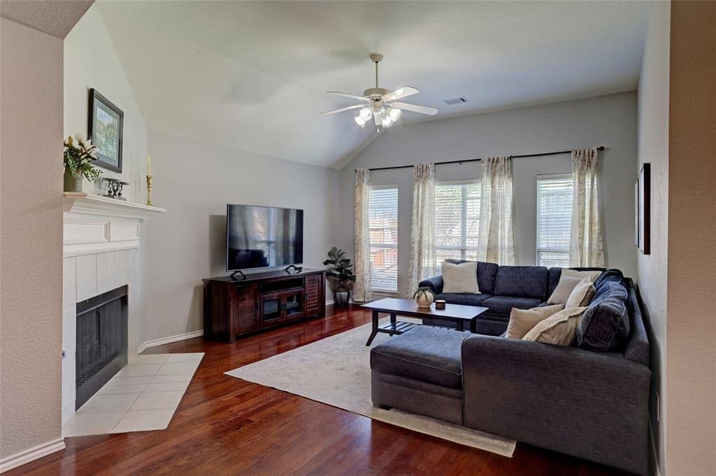 Gallery image 3