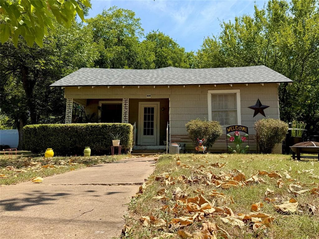 305 Williams Ave