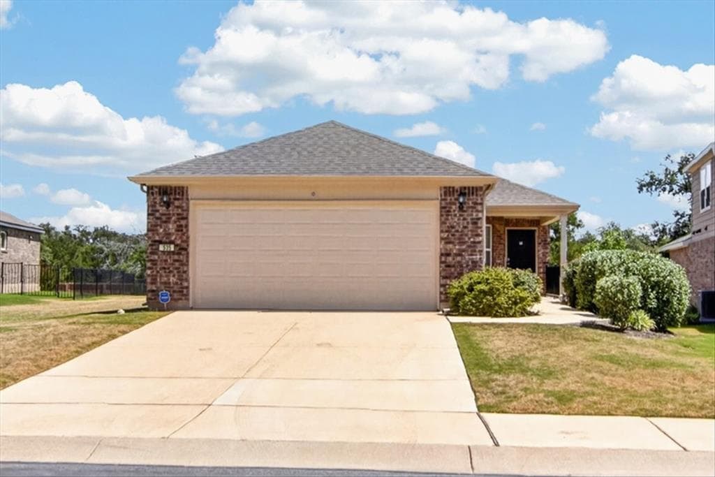 Main property image