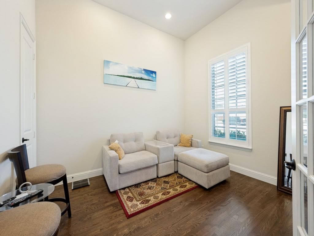 Gallery image 4