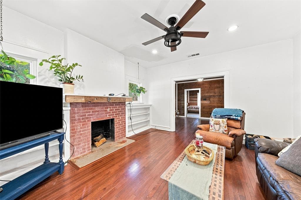 Gallery image 3