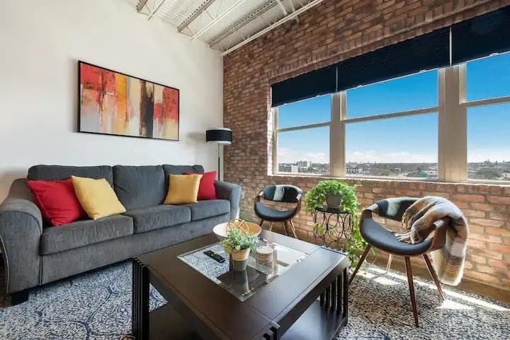 219 S 4th St Apt 502