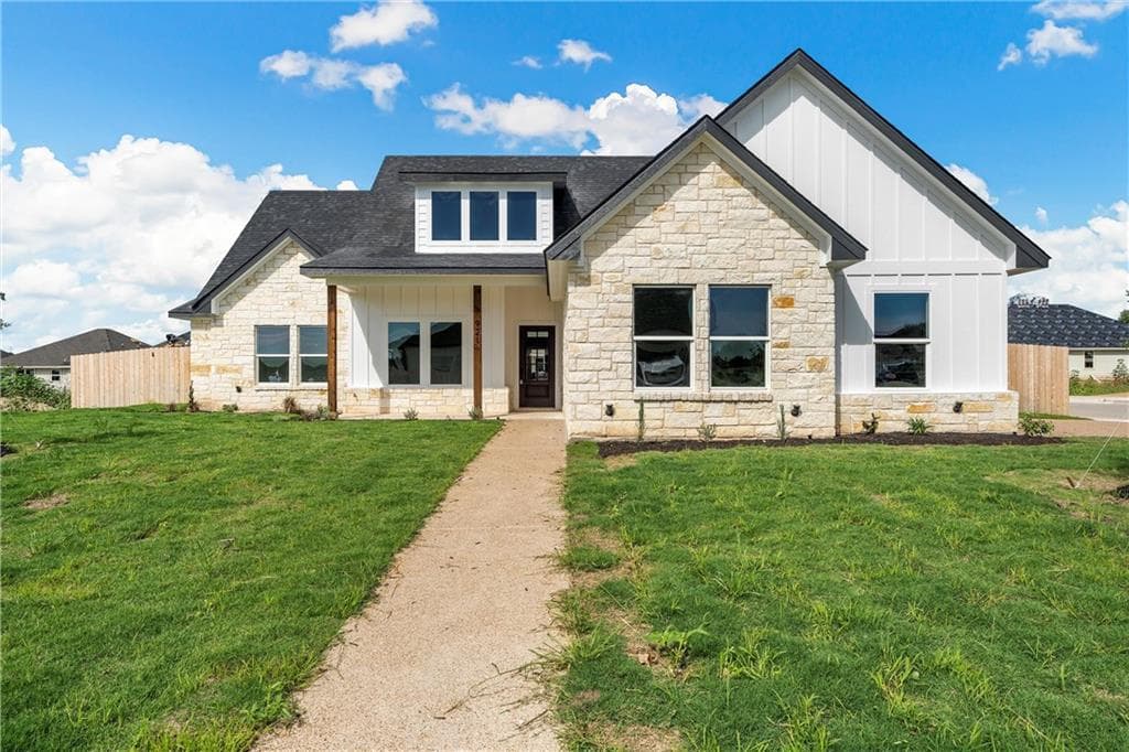 921 Northern Dancer Dr